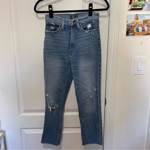 Abercrombie & Fitch ultra high rise mom jeans